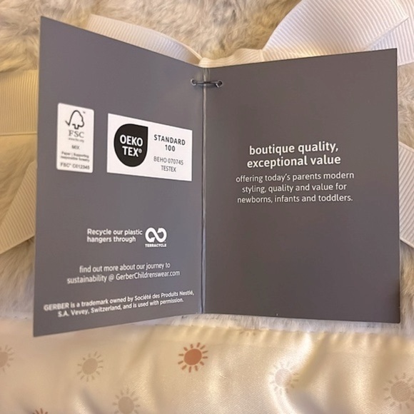 Brand New Modern Moments by Gerber Plush Baby Blanket w/ Satin Trim Neutral - Picture 6 of 13